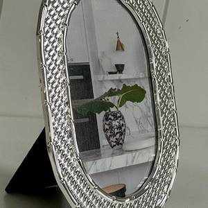Villa Bamboo Weave Frame Oval 4x6