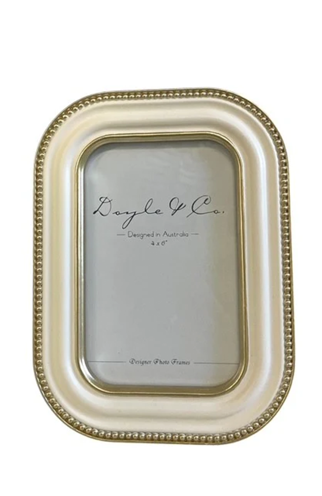 Cream w/ Gold Bead Frame 4x6