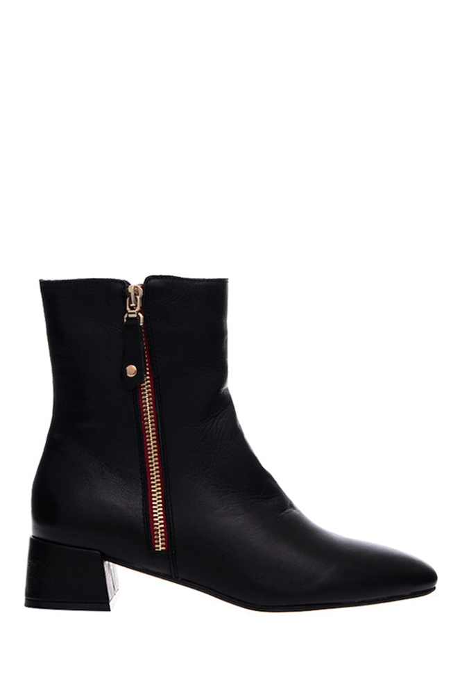 Wander Boot  - Black