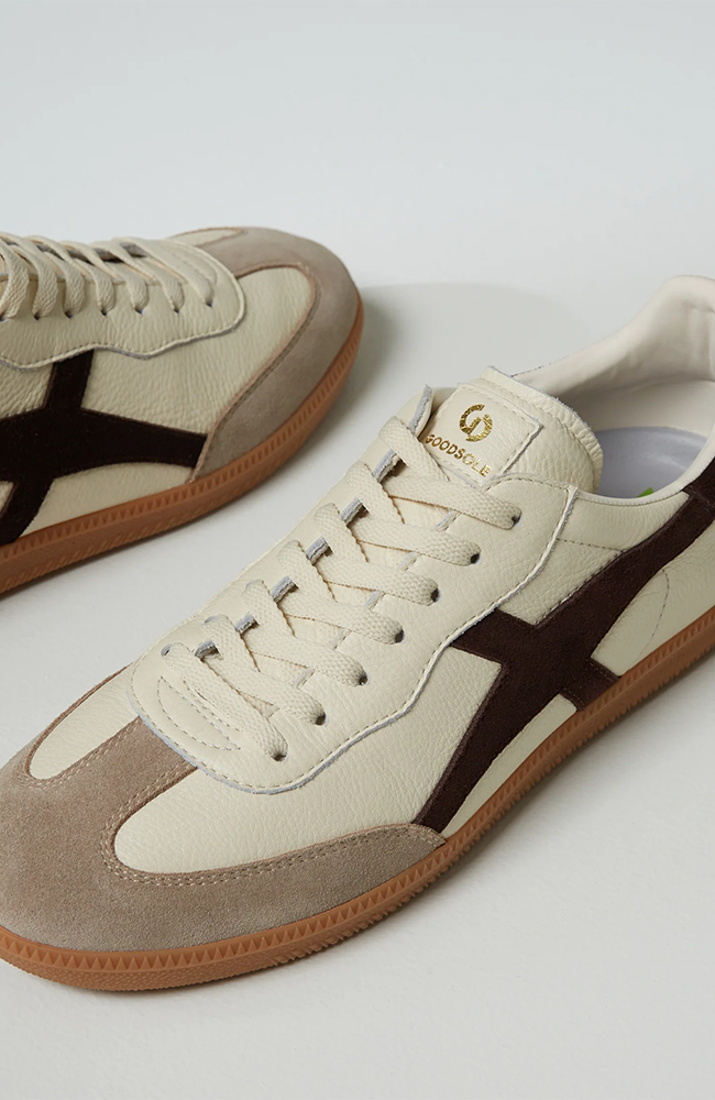 2001 Crossroads - Ivory Soft Leather/Coffee Suede