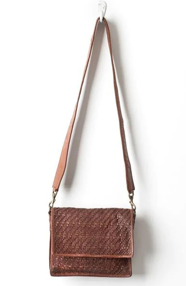 Hut Weave Crossbody Bag - Cognac