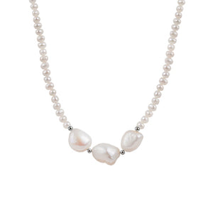 Aphroadite Pearl Necklace - Silver