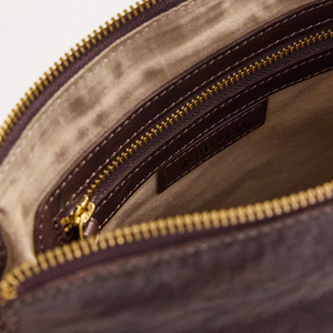 Tumbled Large Essential Pouch - Chocolate
