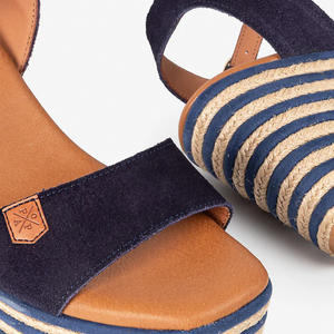 Coral Serraje - Marino Blue