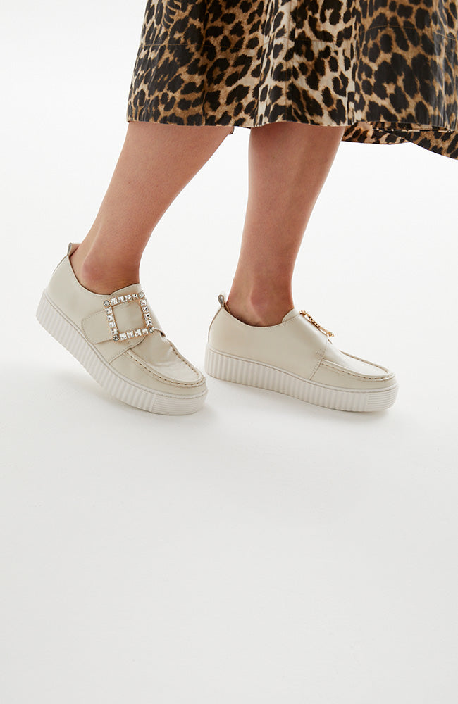 Disguise Trainer - Cream Leather