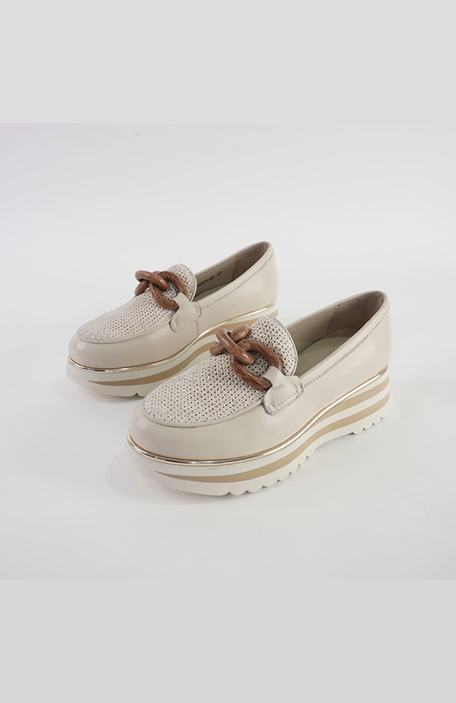 Eggey Raffia Loafers - Milk Ivory