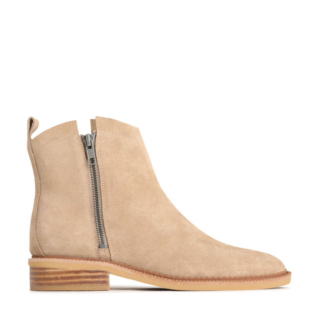 Karlan Boot - Taupe Suede