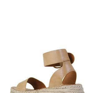 Larah Flat Sandal - Nude