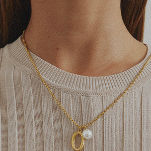 Pearl Letter O Necklace