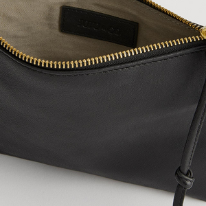 Juju Clutch - Black