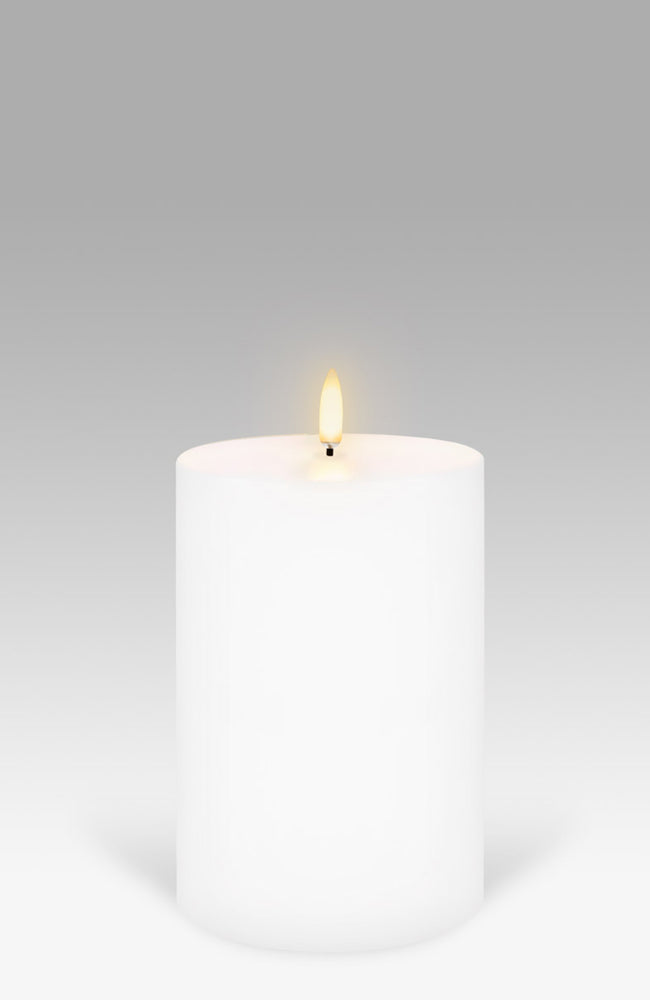 Wax Pillar Candle - Nordic White - 10.1 x 10.1cm