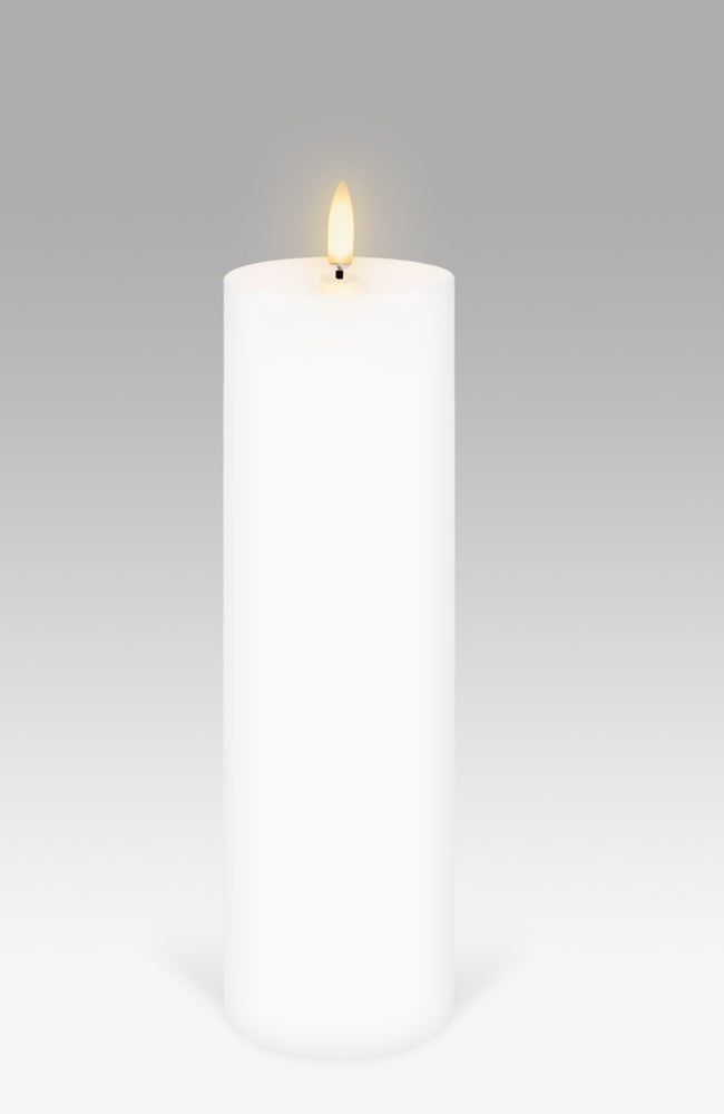 Wax Pillar Candle - Nordic White - 7.8 x 22cm