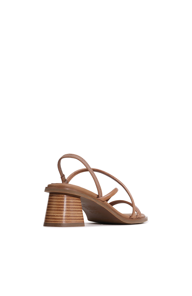 Winnie Heel - Pecan