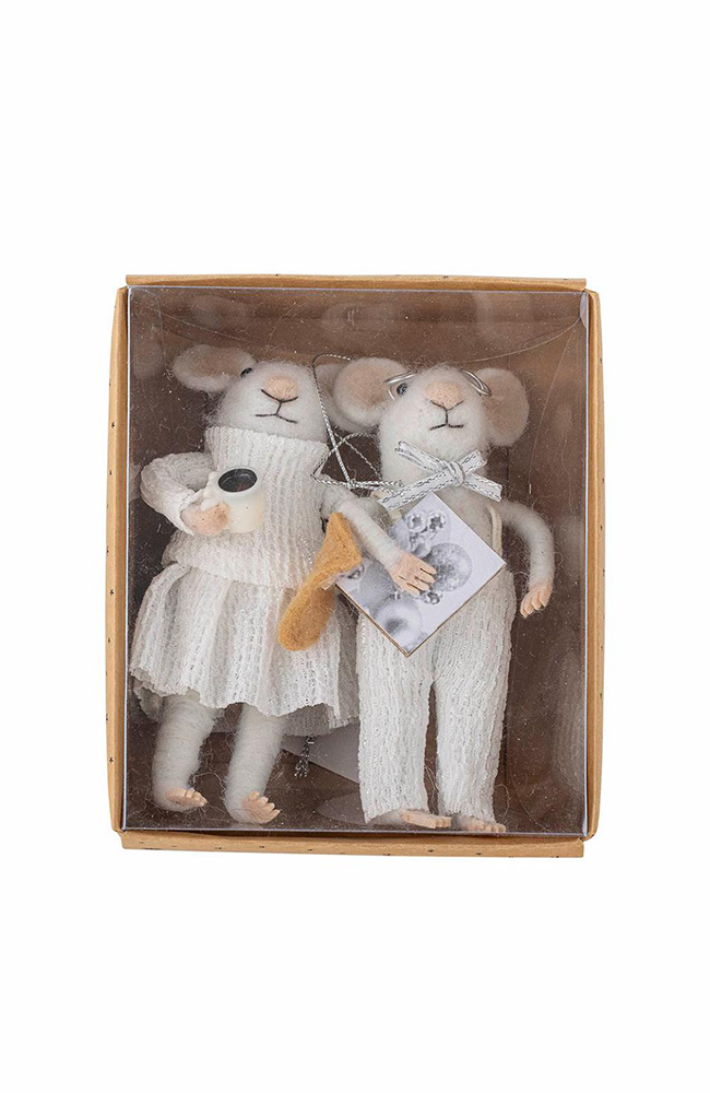 Peo Ornament - Wool Book & Glasses Mouse