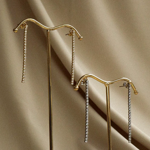 Lily Earrings - Gold