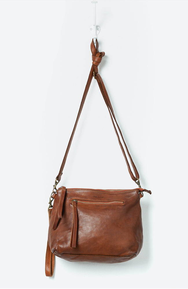 Large Essential Pouch  - Cognac