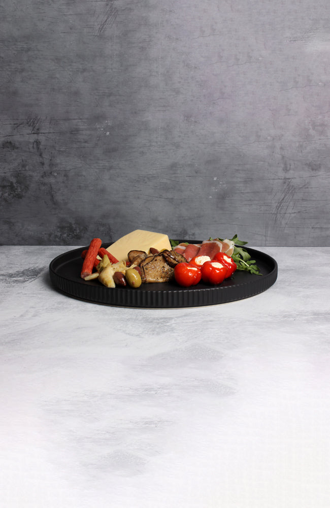 Round Platter - Matte Black 33cm