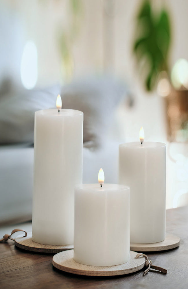 Wax Pillar Candle  - Nordic White - 6.8 x 22.2cm